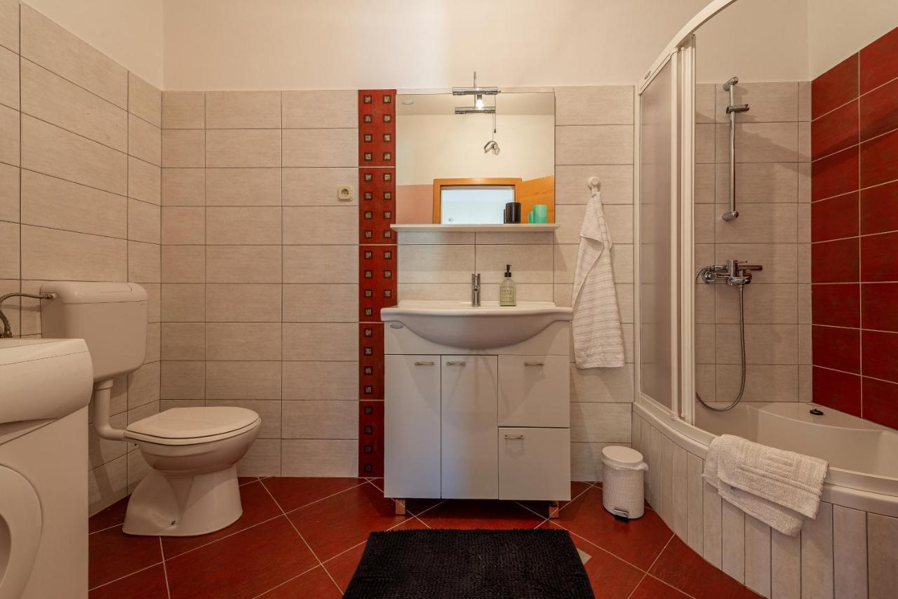 Apartment Brgacelj Kali Eksteriør bilde